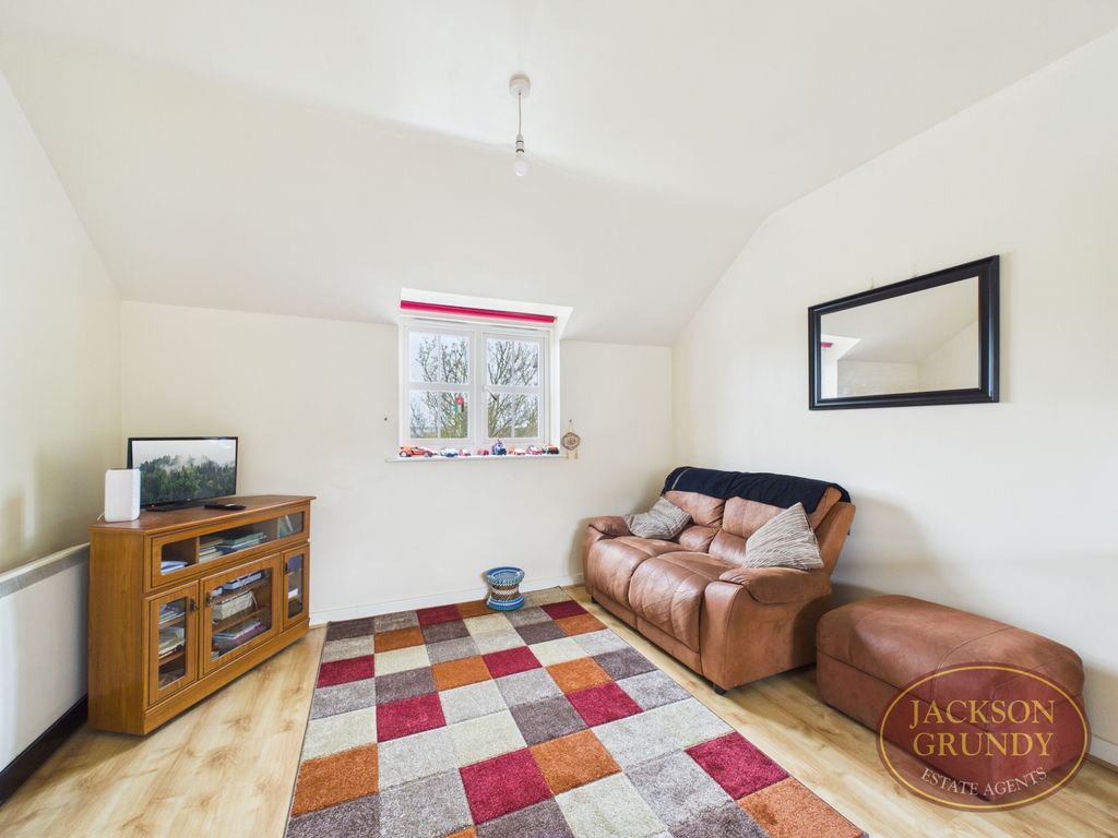 Property photo 3 of 8 Photo 3