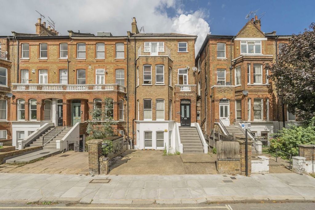 Property photo 1 of 7