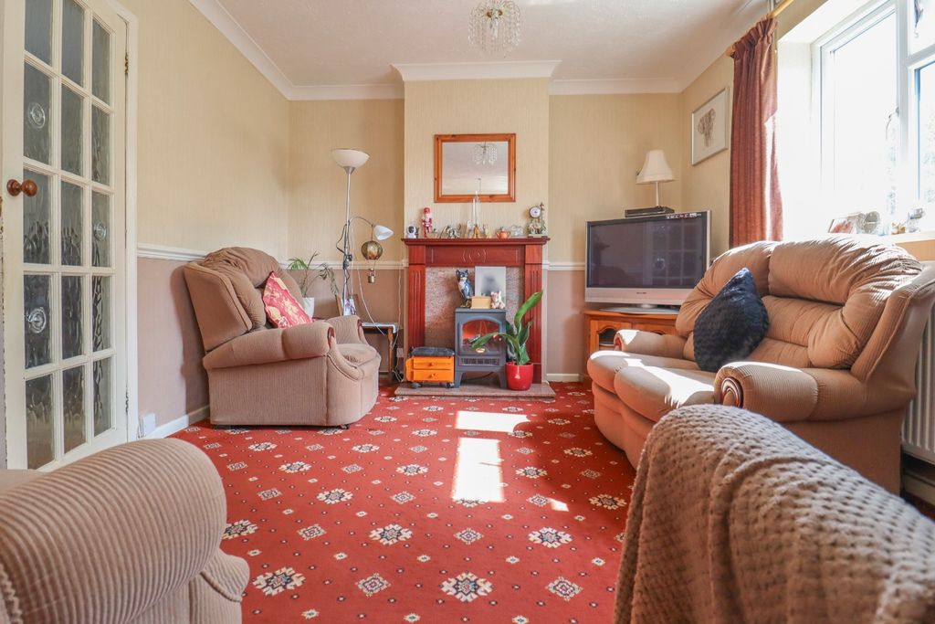 Property photo 2 of 28 4387863