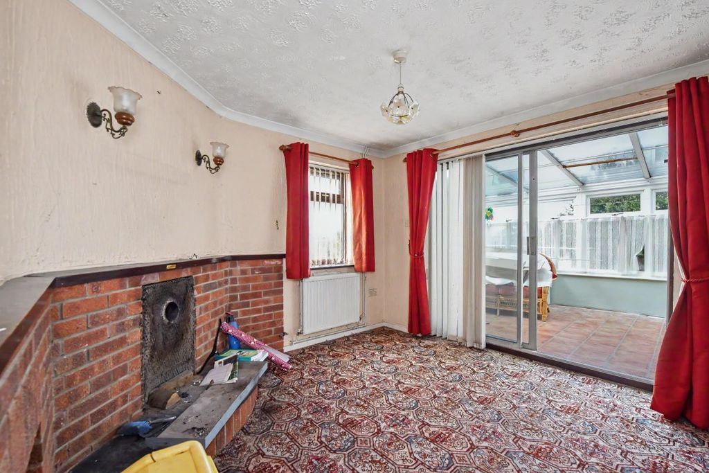 Property photo 3 of 13
