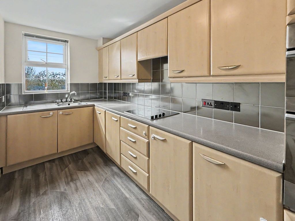 Property photo 3 of 18