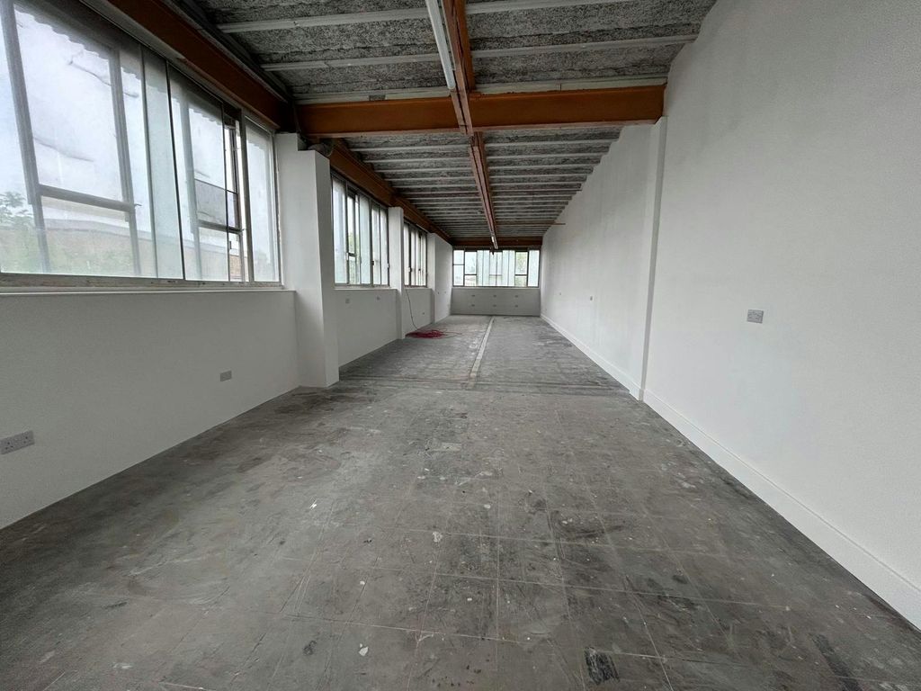 Property photo 2 of 5 Unit 1 VIP Studios.Jpeg