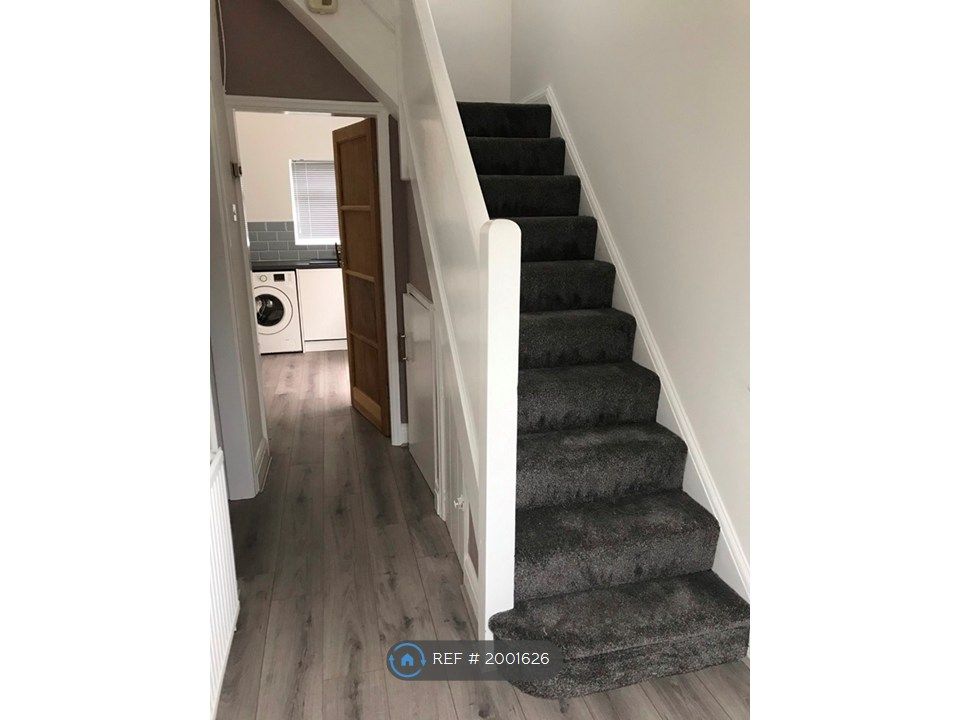 Property photo 2 of 13 Entrance