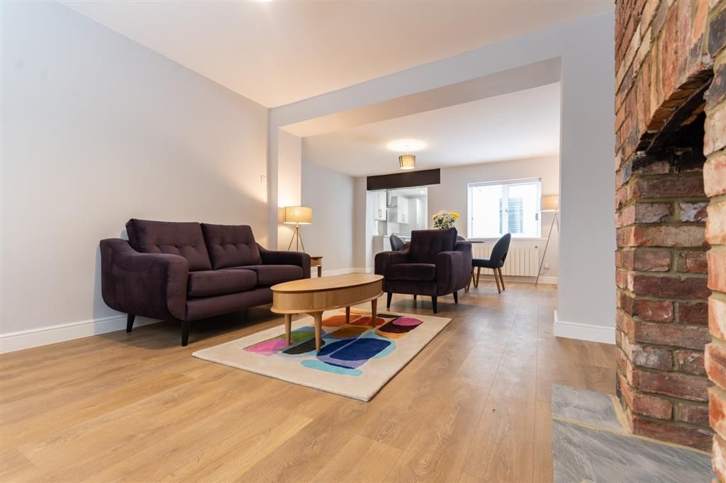 Property photo 3 of 10 Living Room