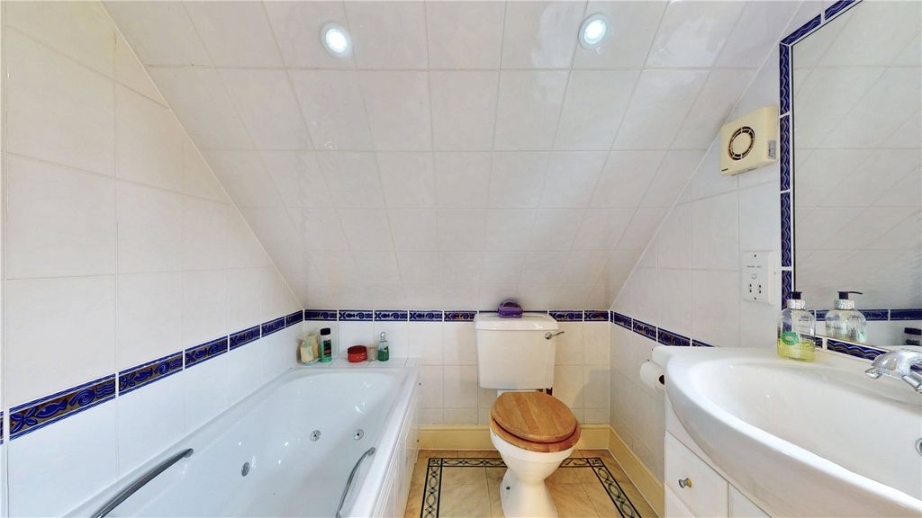 Additional image 31 of Land for saleStonecroft Close, Barnet Road, Arkley, Barnet EN5