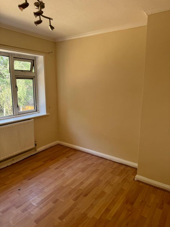 Property photo 1 of 4