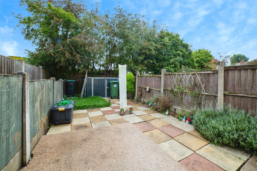 Property photo 2 of 17