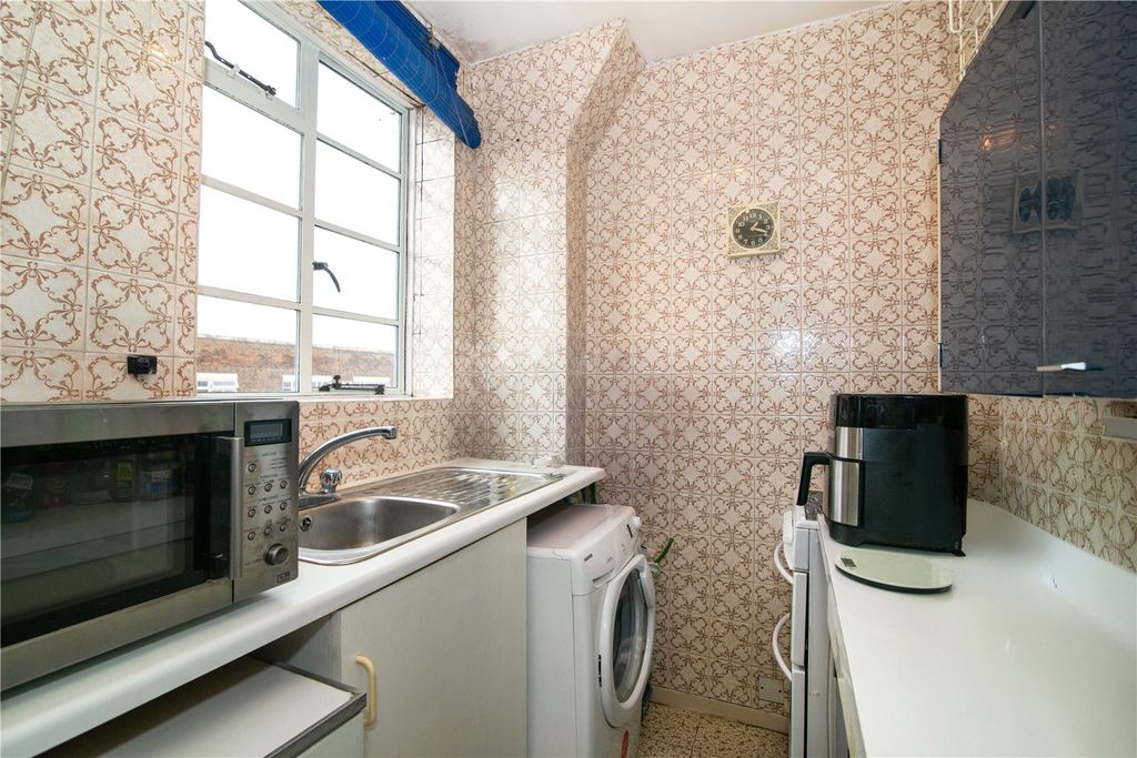 Additional image 6 of Studio for saleSheen Road, Richmond TW9