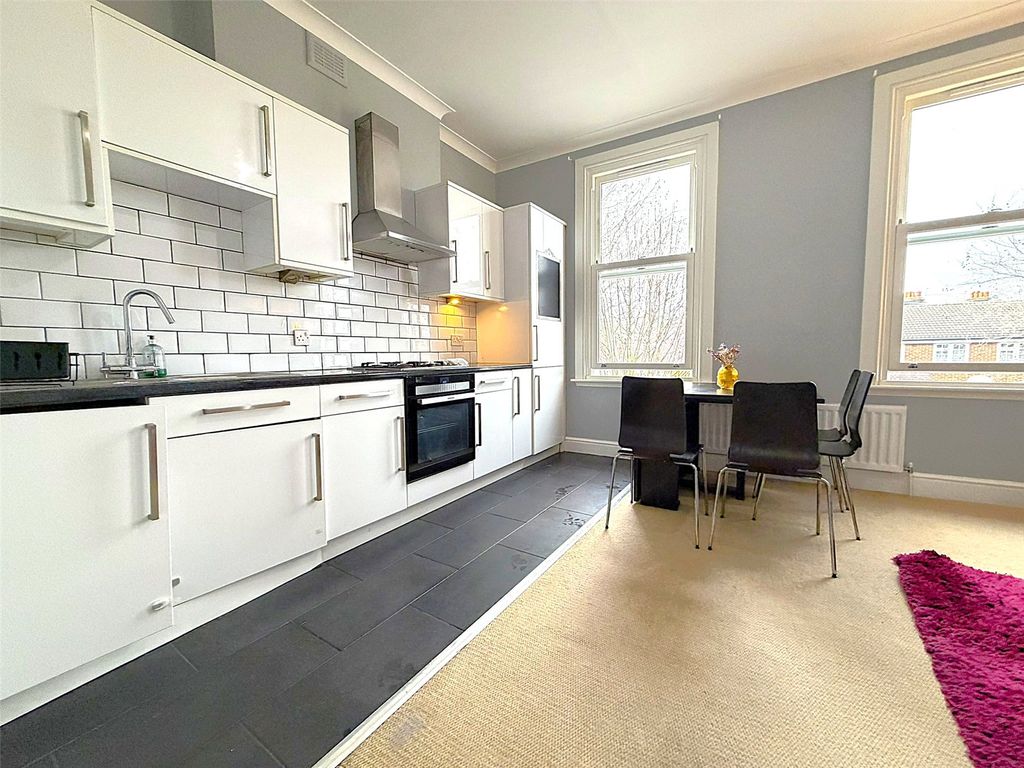 Property photo 3 of 7 Picture No. 19