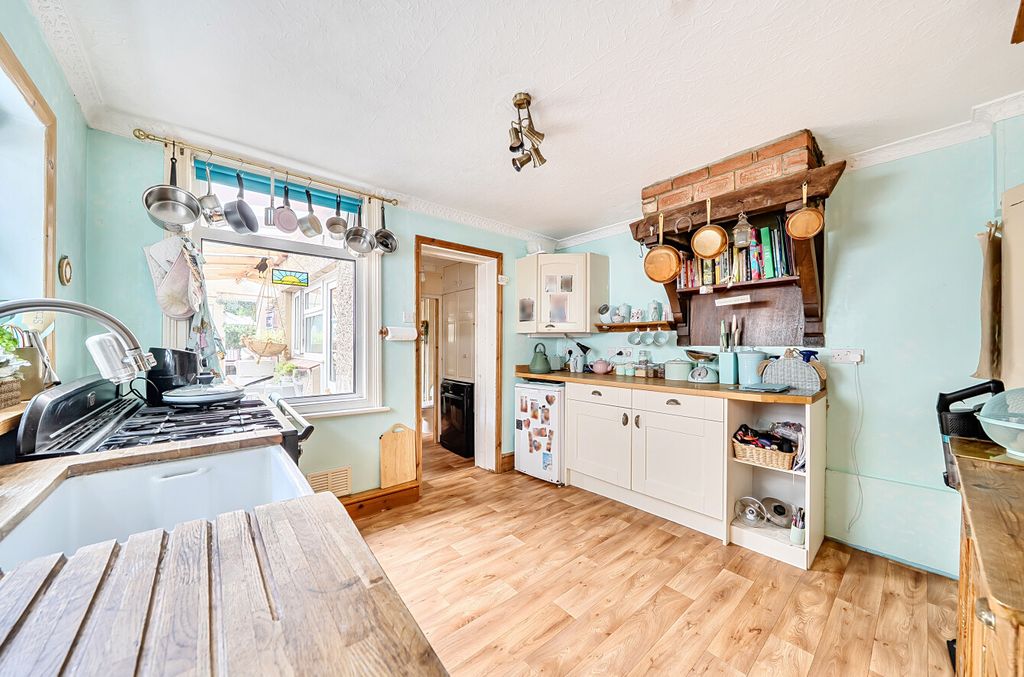 Property photo 3 of 13 14809287