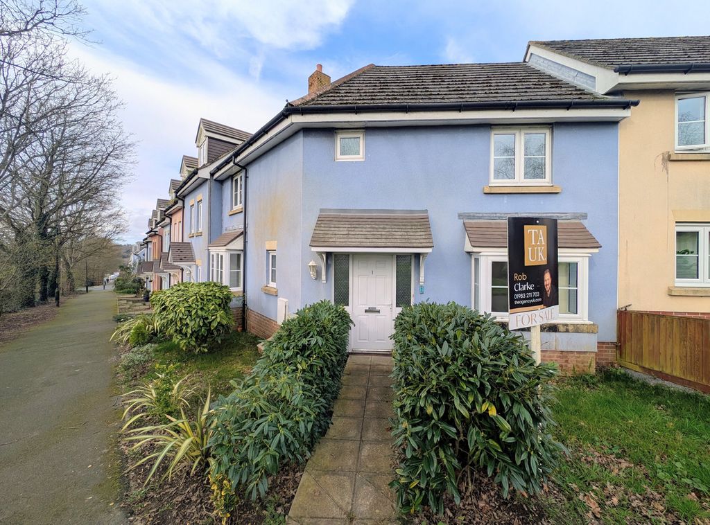 Property photo 1 of 32