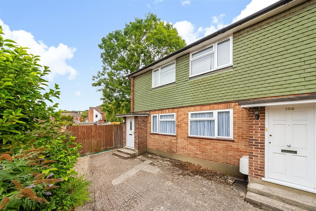 Property photo 1 of 14 External