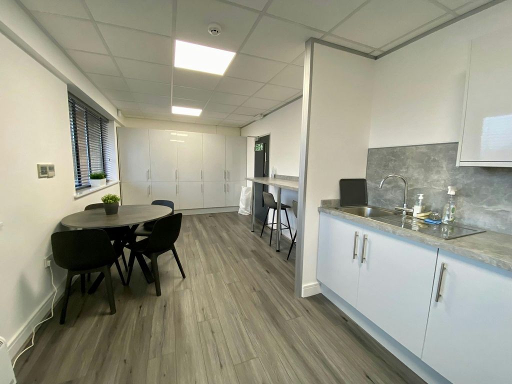 Property photo 3 of 4 9 Bocam 02.Jpg