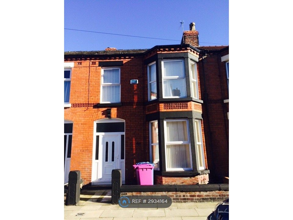 Property photo 2 of 23