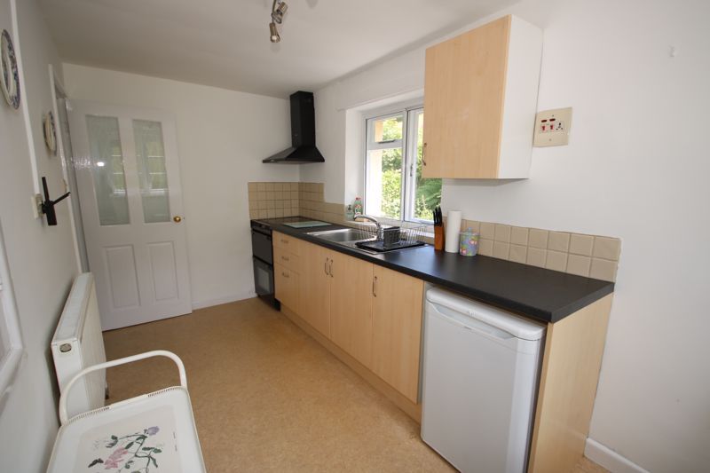 Property photo 3 of 16 Kitchen