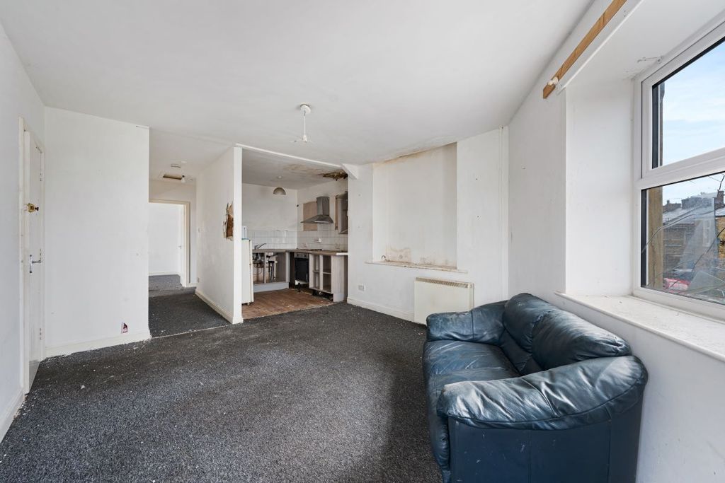 Property photo 3 of 9 Image 3