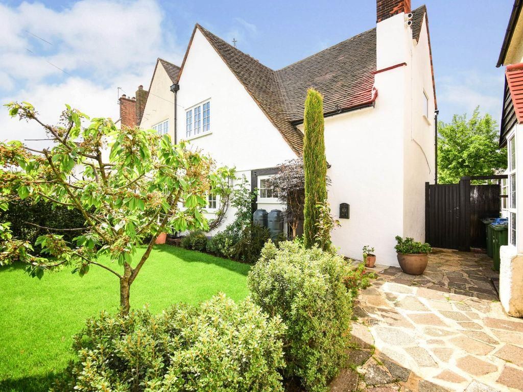 Property photo 1 of 15 Entrance