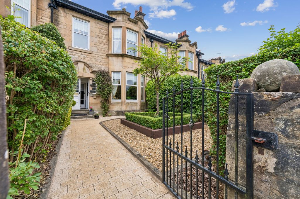 Property photo 1 of 55