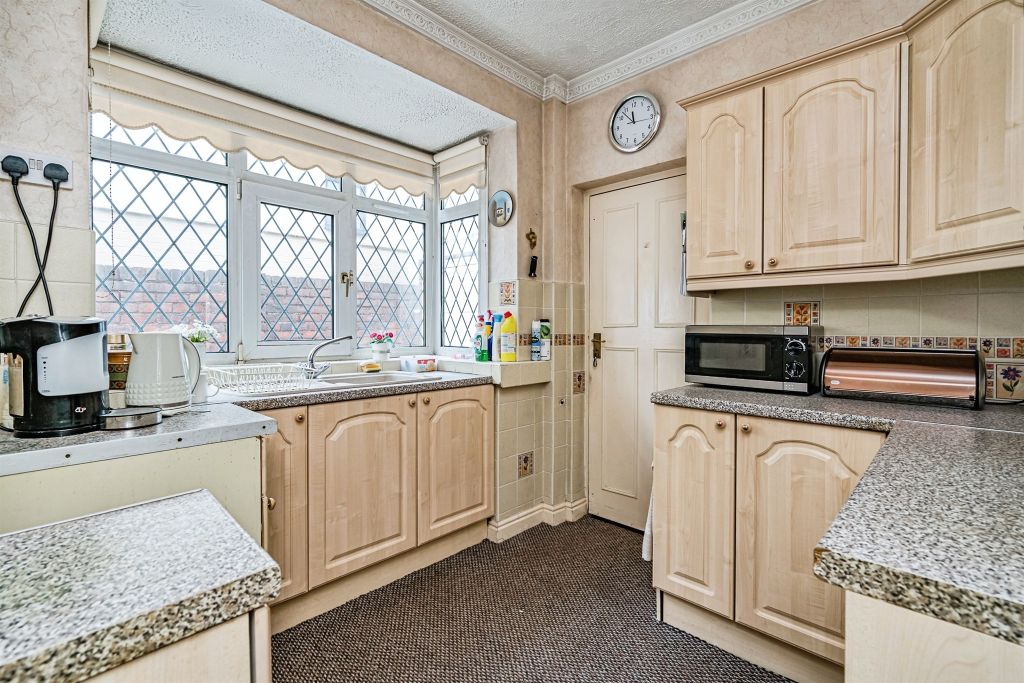 Property photo 3 of 17