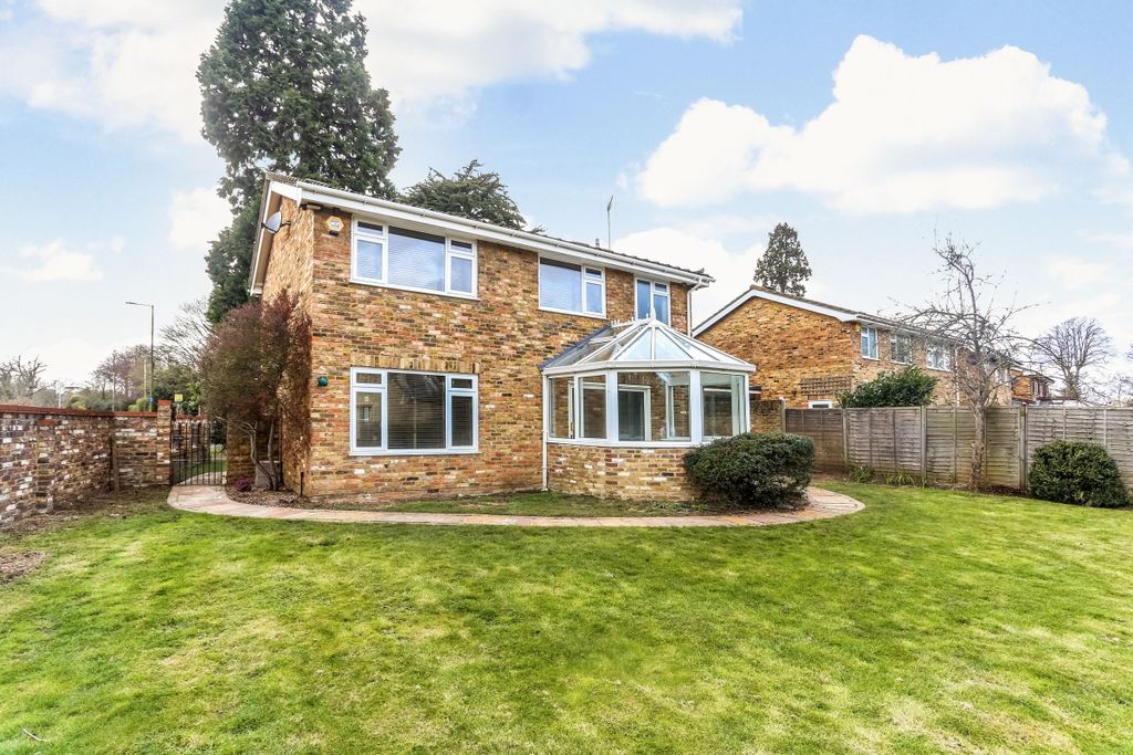 Property photo 1 of 25