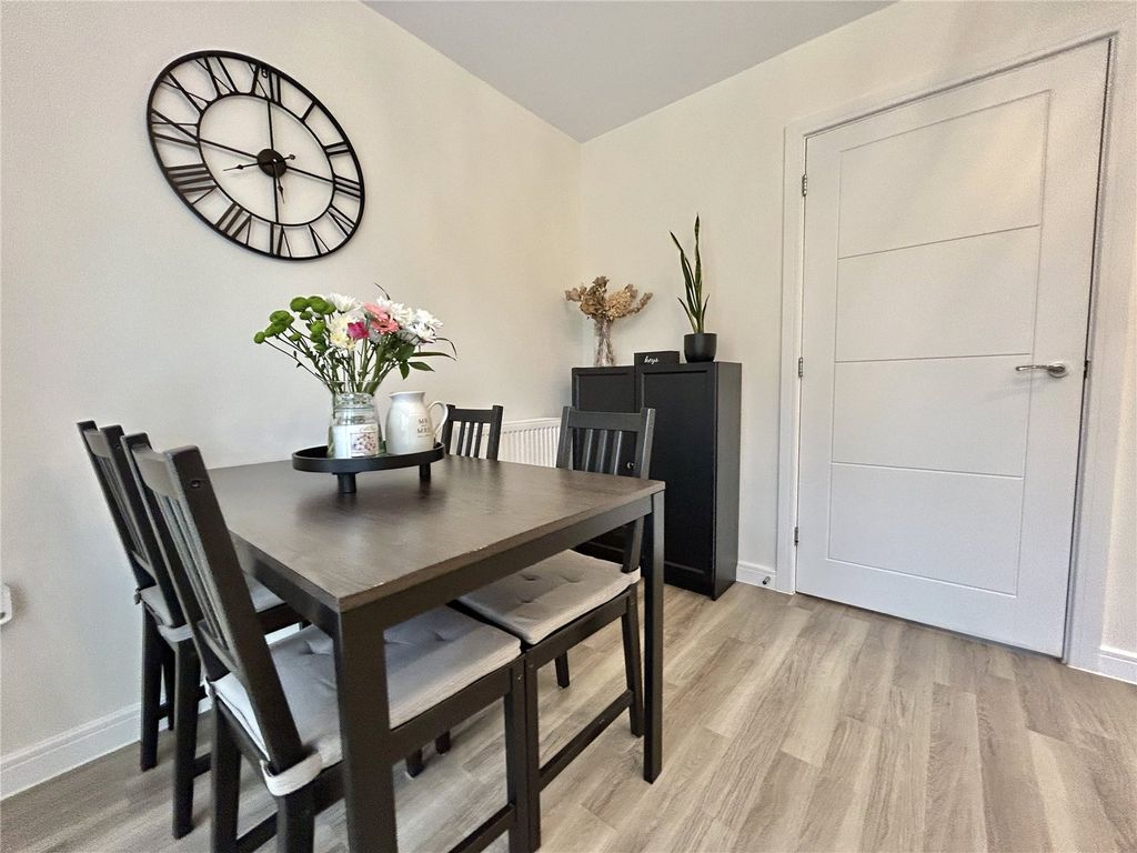 Property photo 3 of 14 Picture No. 05