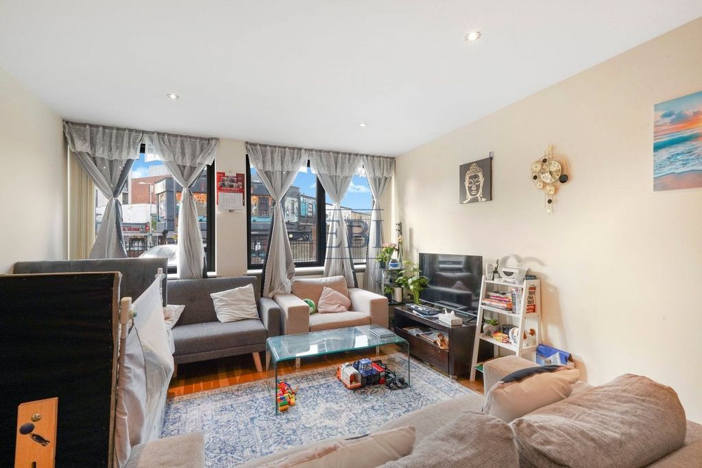 Property photo 3 of 16 Picture No. 09