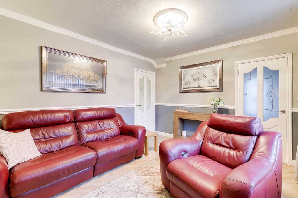 Property photo 3 of 16 Living Room