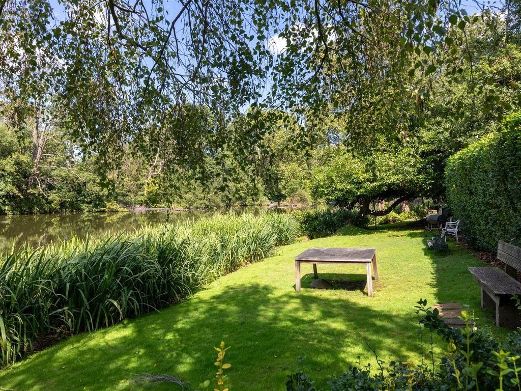 Property photo 3 of 13 Picture No. 17