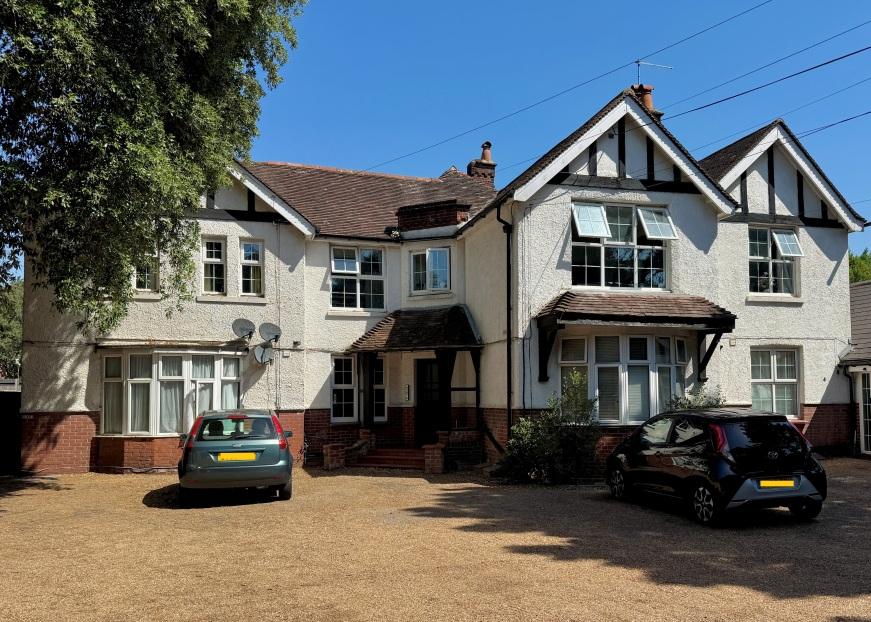 Property photo 1 of 8