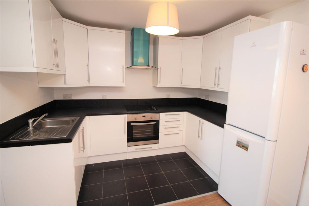 Property photo 2 of 8 Img_4119.Jpg