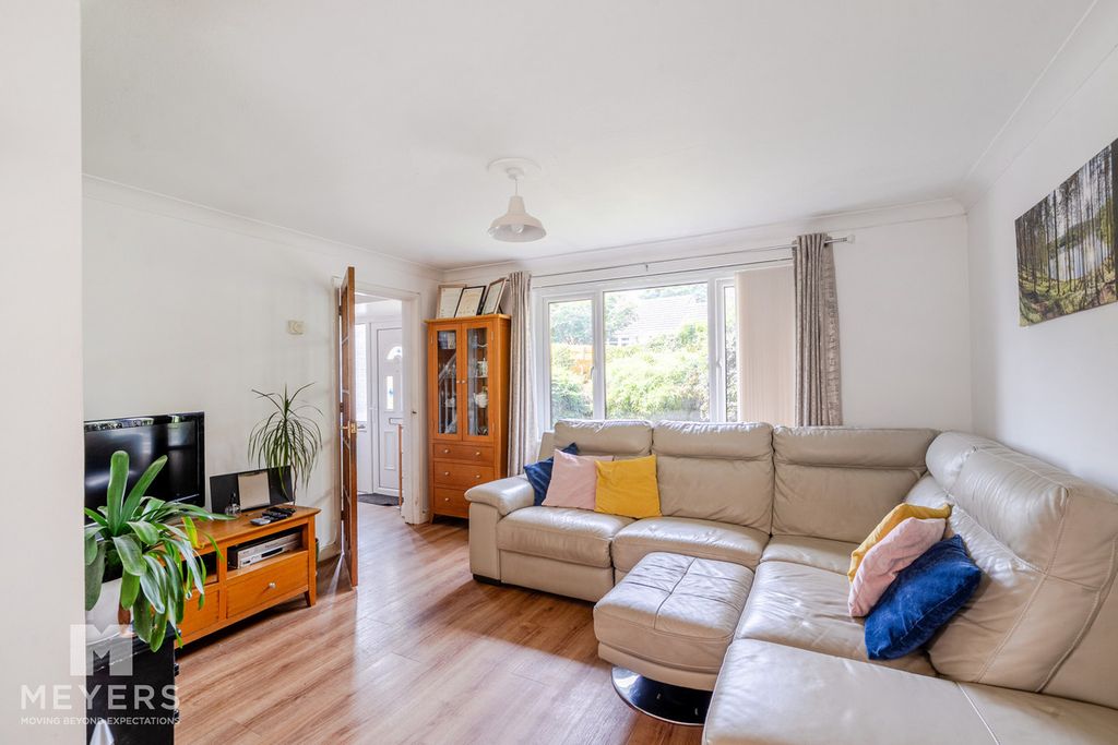 Property photo 3 of 22