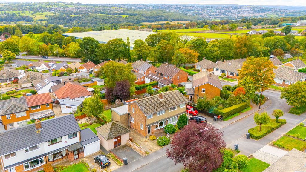 Property photo 2 of 24