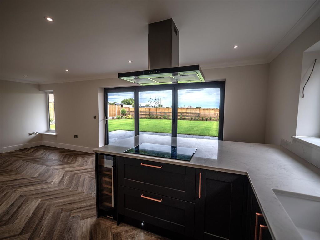 Property photo 2 of 8 Photo-17.1Jpg.Jpg