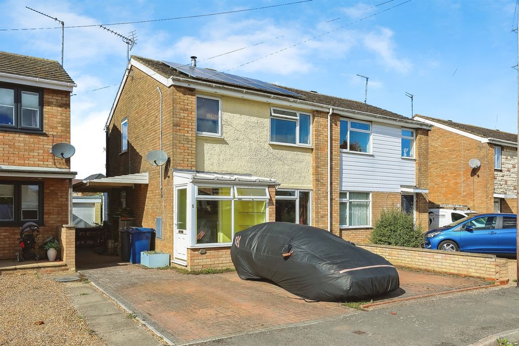 Property photo 1 of 17