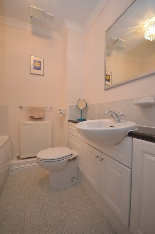 Additional image 8 of 2 bed flat to rentBeechwood Gardens, Stirling, Stirlingshire FK8