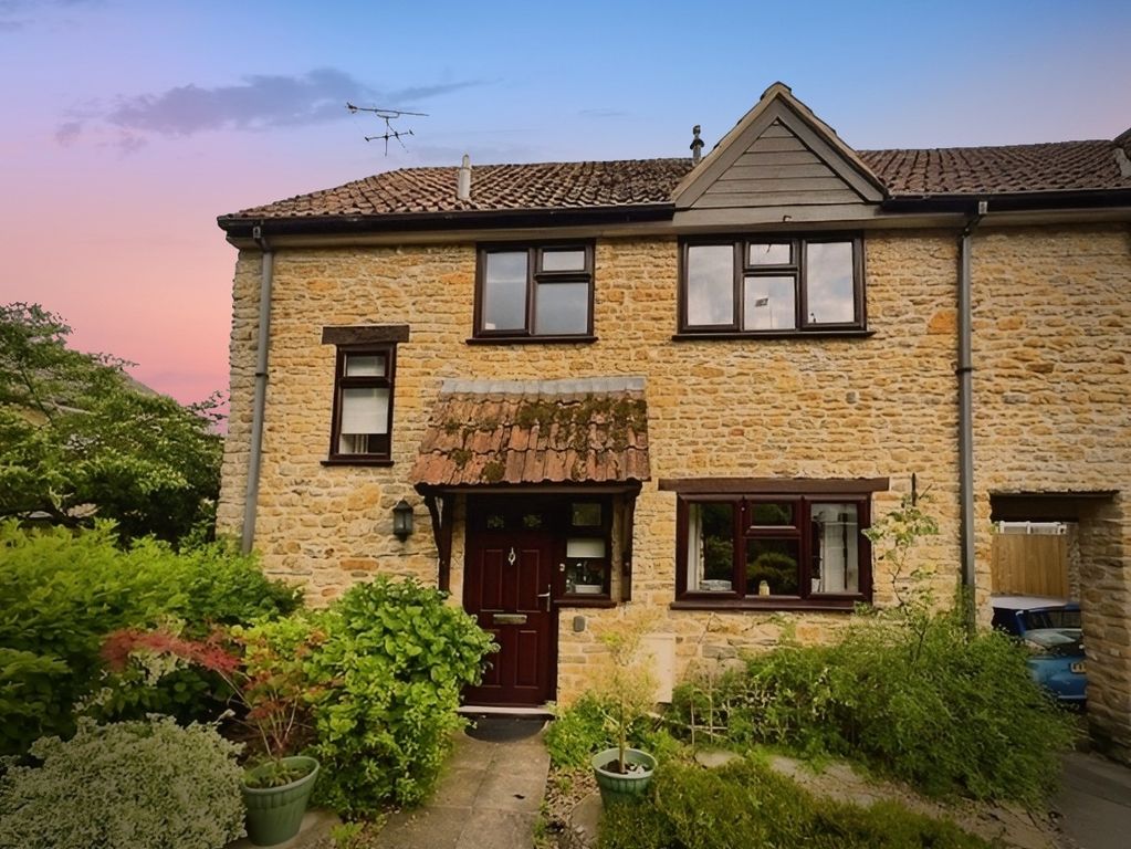 Property photo 1 of 17