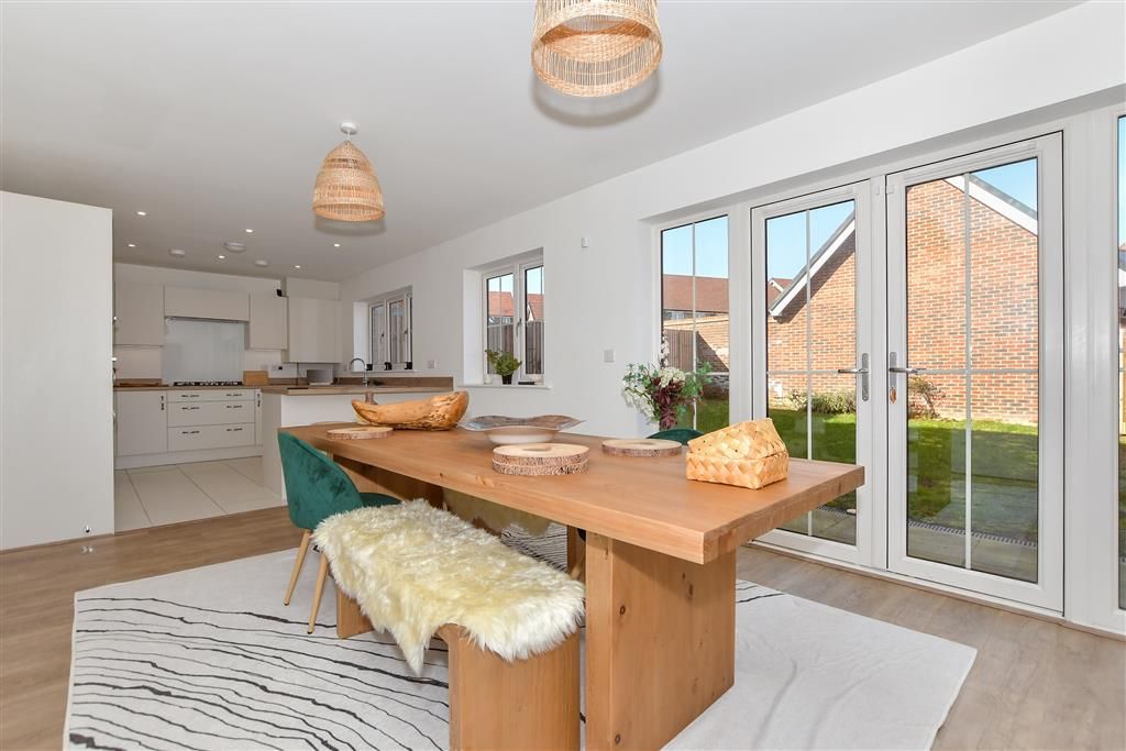 Property photo 2 of 15 Kitchen/Diner