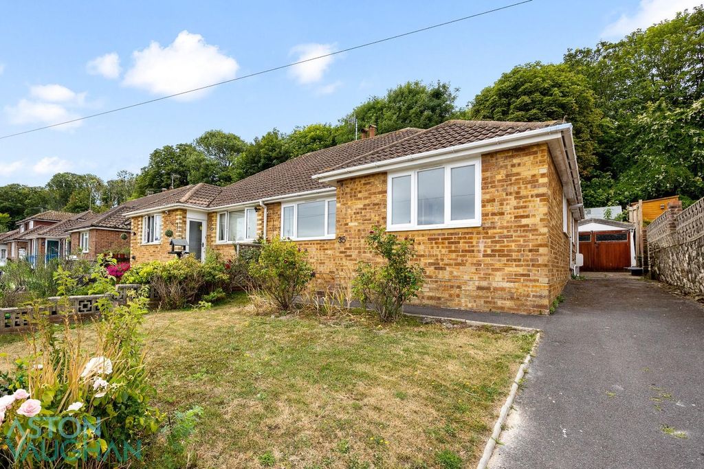 Property photo 1 of 16