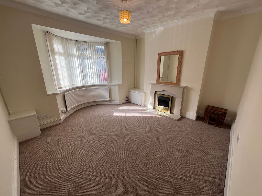 Property photo 2 of 14 Lounge