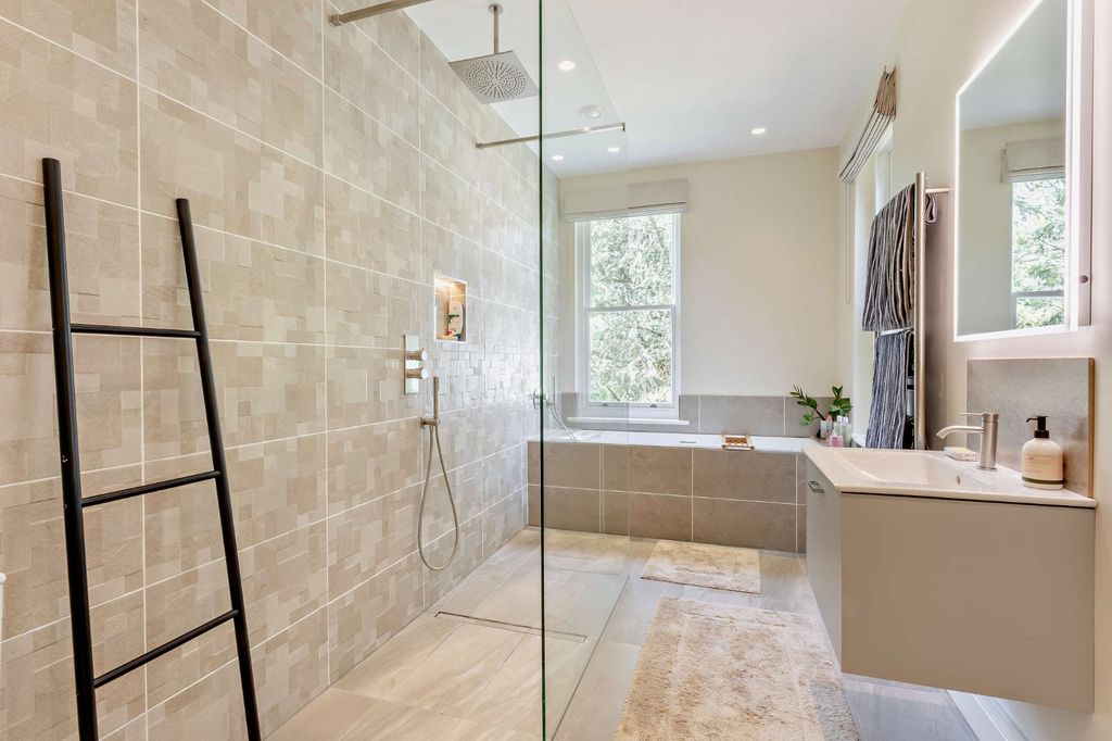 Additional image 23 of 5 bed detached house for saleWoodlands Road, Great Shelford, Cambridge, Cambridgeshire CB22