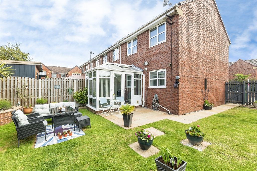 Property photo 1 of 17