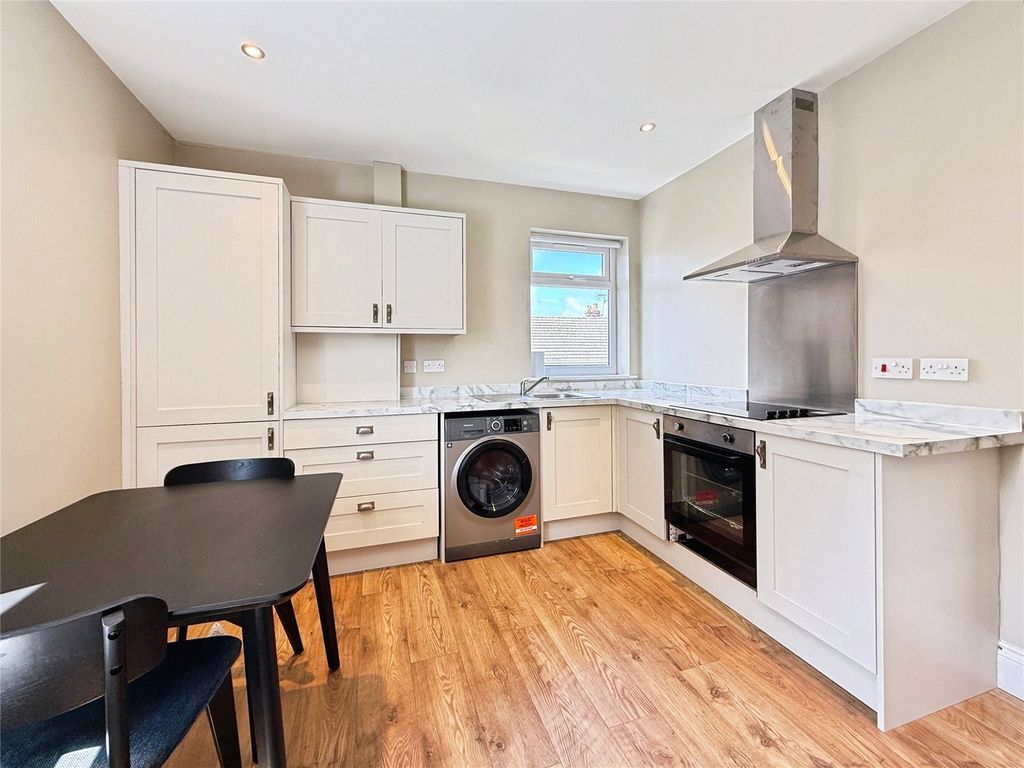 Property photo 3 of 9 Picture No. 08