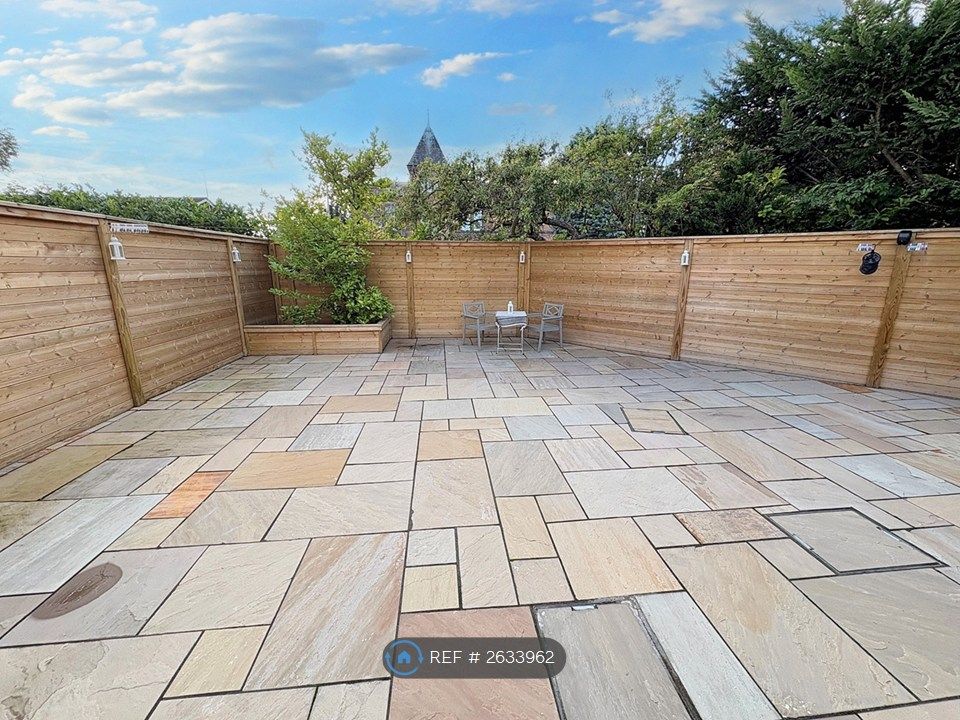 Property photo 3 of 26