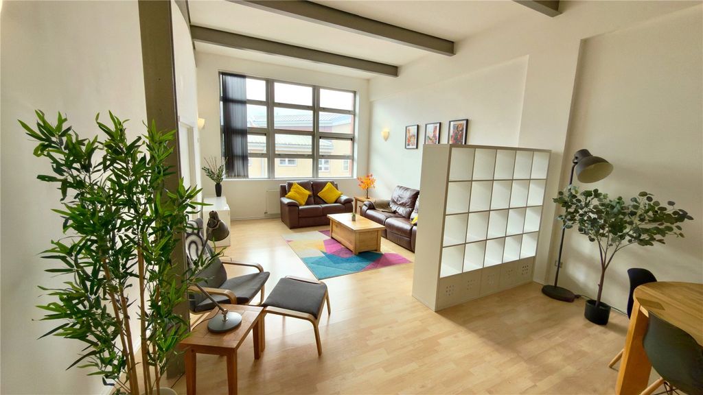 Property photo 1 of 11 Picture No. 35