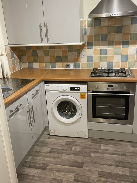 Property photo 2 of 9