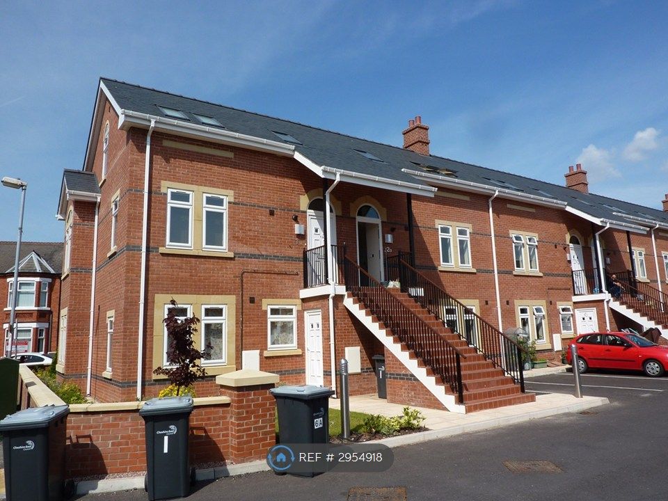 Property photo 2 of 12