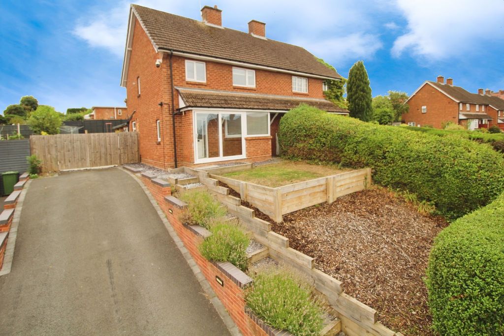 Property photo 1 of 34