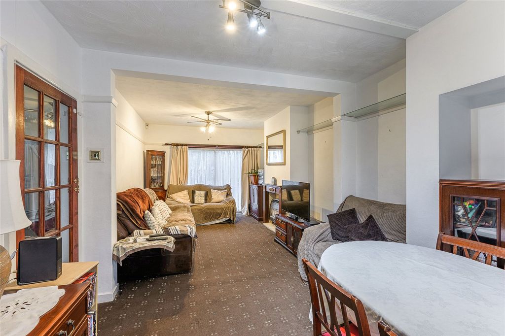 Property photo 2 of 23 Picture No. 03