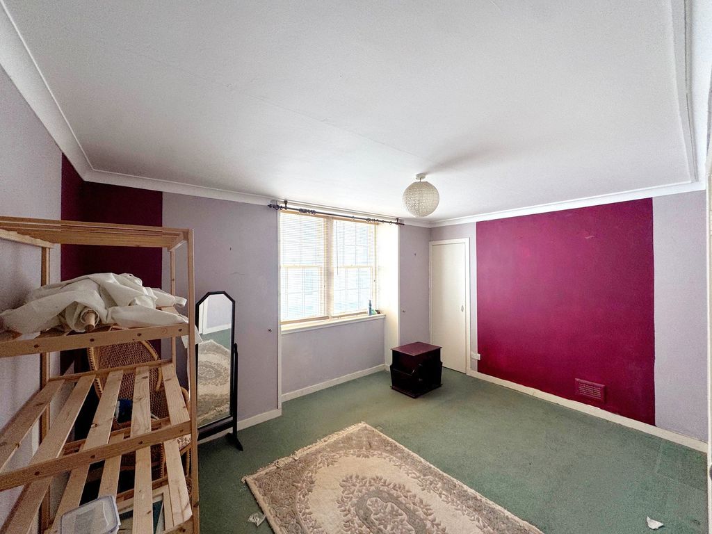 Property photo 2 of 7 Photo 1