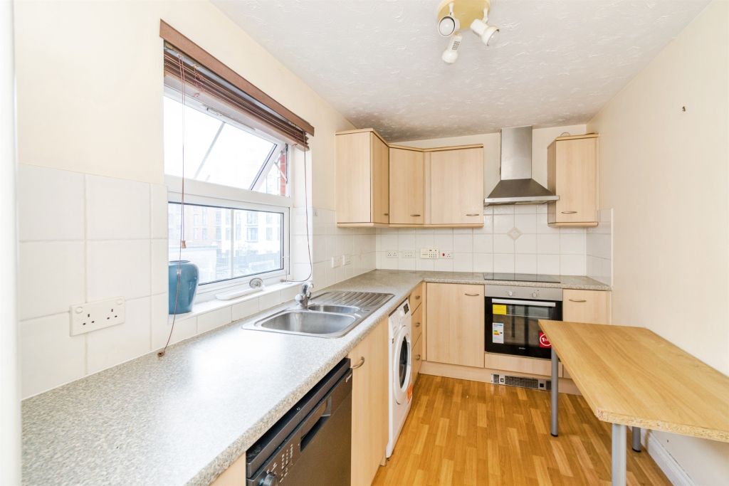 Property photo 2 of 12